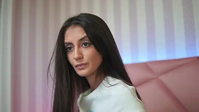 SabrinaHope from StripChat is Freechat