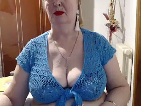 Secretfox from StripChat is Freechat