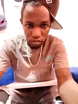 Sexy-prince from StripChat is Freechat