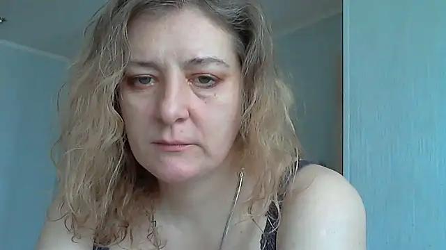 WriterInna44 from StripChat is Freechat