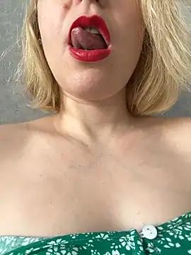 Yourdirtybitch from StripChat is Freechat